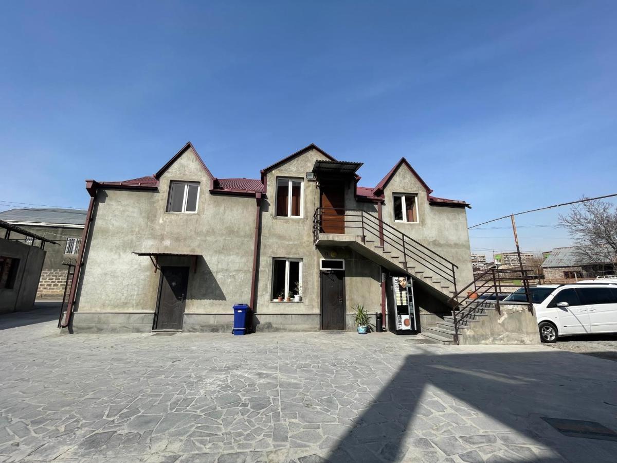 Noragyugh Guest House Jerevan Buitenkant foto
