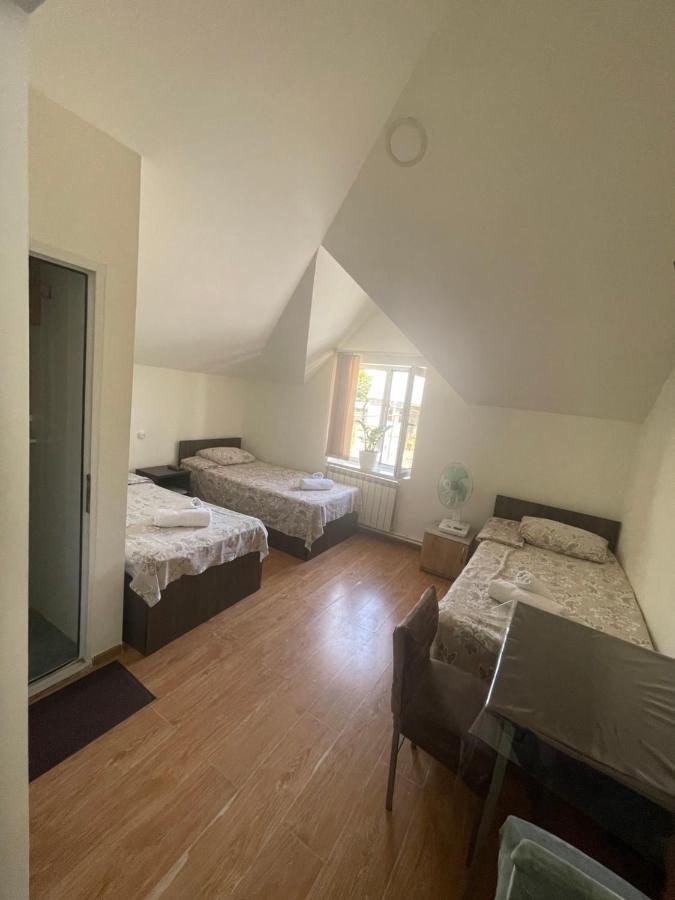 Noragyugh Guest House Jerevan Buitenkant foto