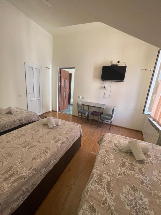 Noragyugh Guest House Jerevan Buitenkant foto
